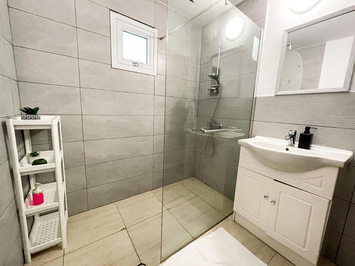 Serena'S 2-Br Apartment In 拉纳卡 外观 照片