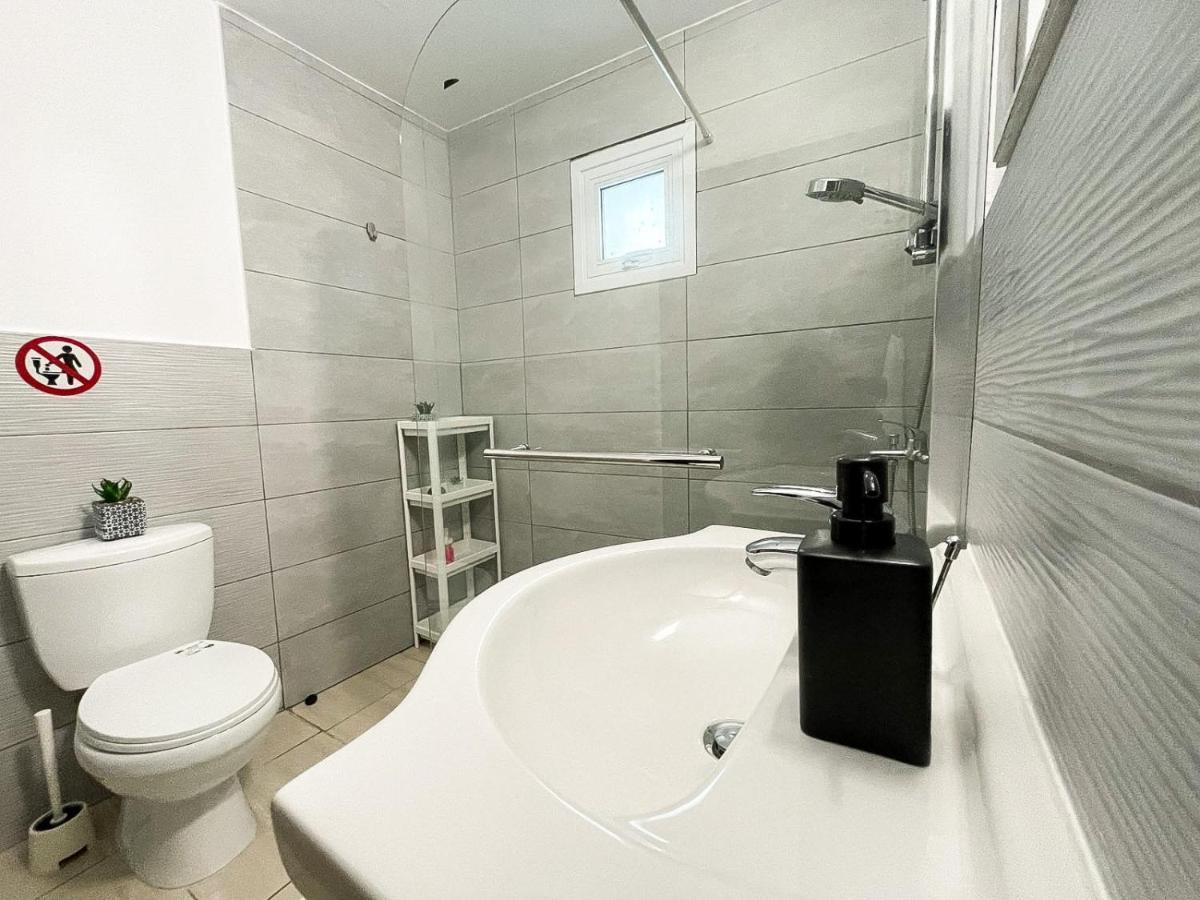Serena'S 2-Br Apartment In 拉纳卡 外观 照片