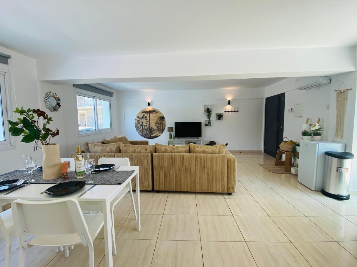 Serena'S 2-Br Apartment In 拉纳卡 外观 照片